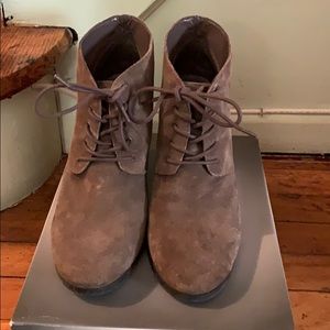 Franco Sarto Suede wedges